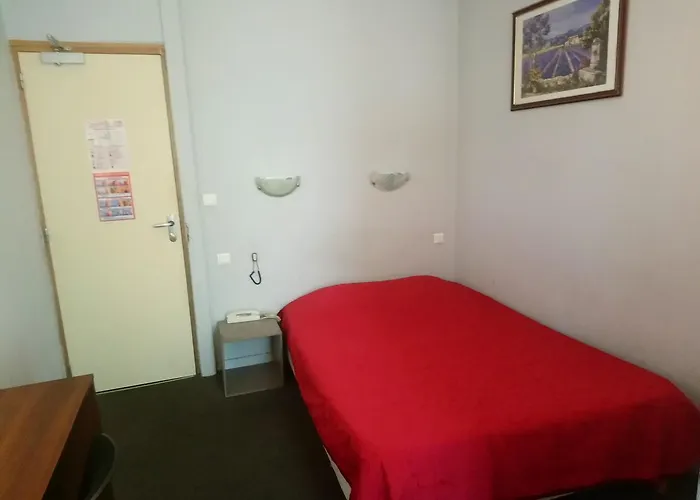 莫里哀酒店 酒店